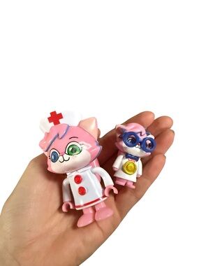 Ryan’s world pink cat figures